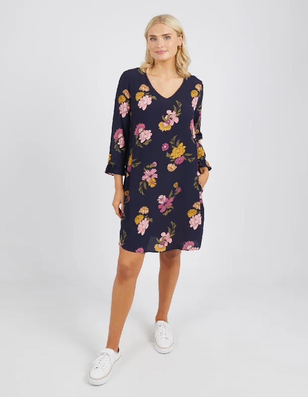 Comfortable Garments For Women Elm Sweet Pea Shift Dress Navy Floral