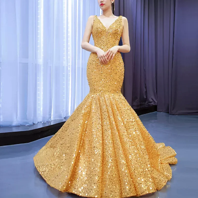 Women's Fashionable Attire For Work Luxury Gold Mermaid Vneck Wedding Dresses Trumpet Pageant Gown