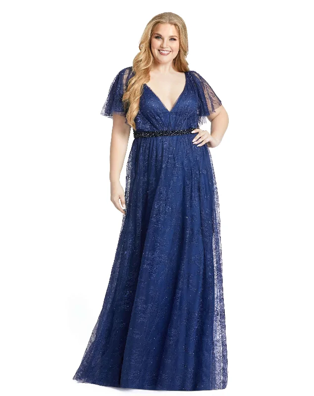 Women's High-Fashion Garments Mac Duggal 67435 Plus Size Long Formal A Line Evening Gown