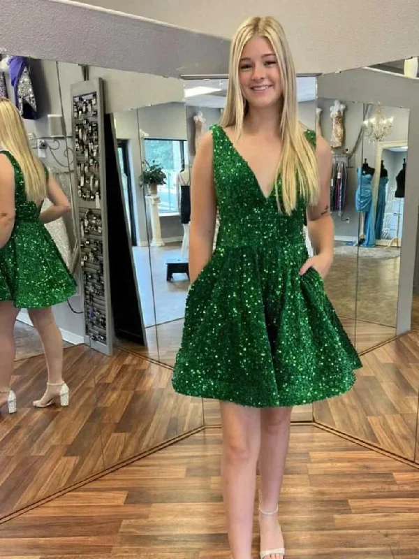 Affordable Women's Garments Shiny Sequins V Neck Homecoming Dresses Short Green Wedding Guest Dresses