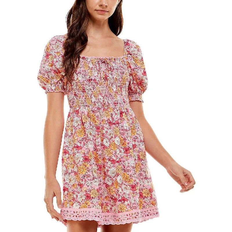 Women's Elegant Apparel City Studios Womens Juniors Floral Smocked Fit & Flare Dress